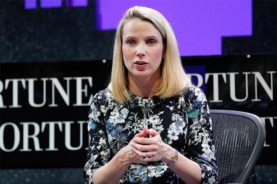En plena crisis de Yahoo, Marissa Mayer sigue resistiendo hasta el final